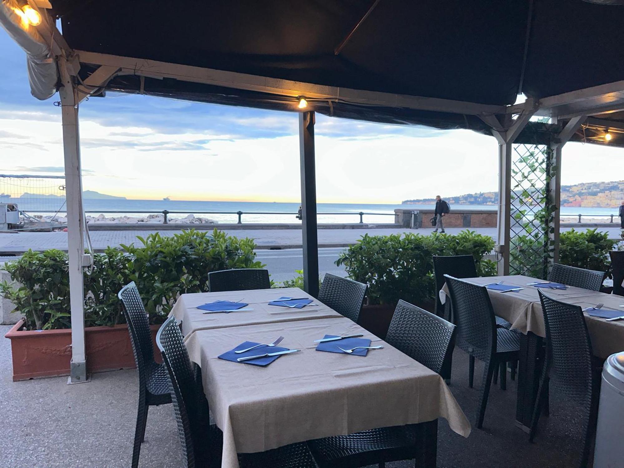 Relais Piazza Vittoria Nápoles Exterior foto